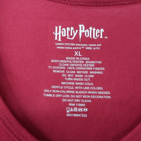 Warner Bros. Red Harry Potter Crest Short Sleeve Tee - Picture 2 of 9